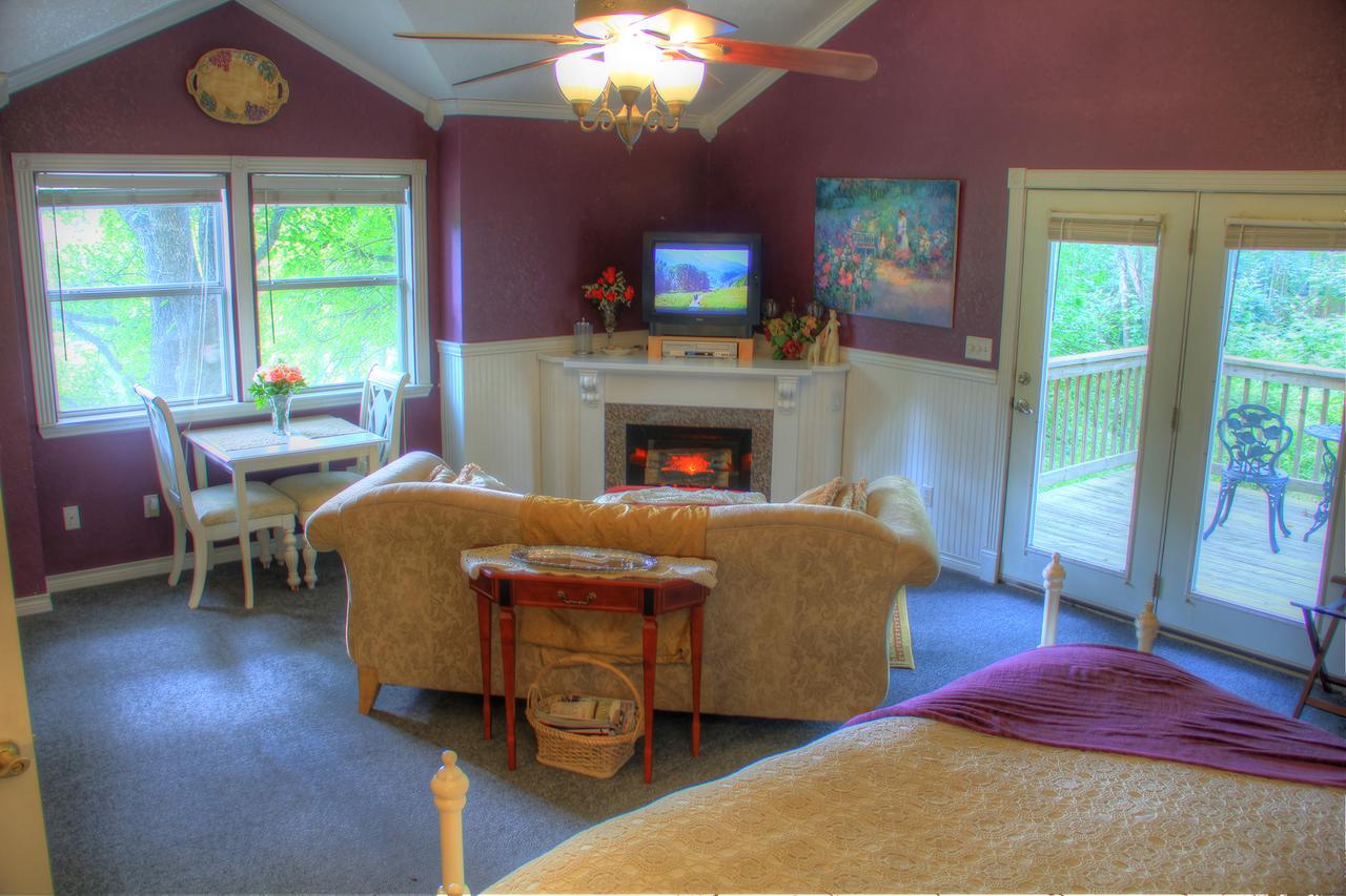 Bed And Breakfast On White Rock Creek Waco Exterior foto